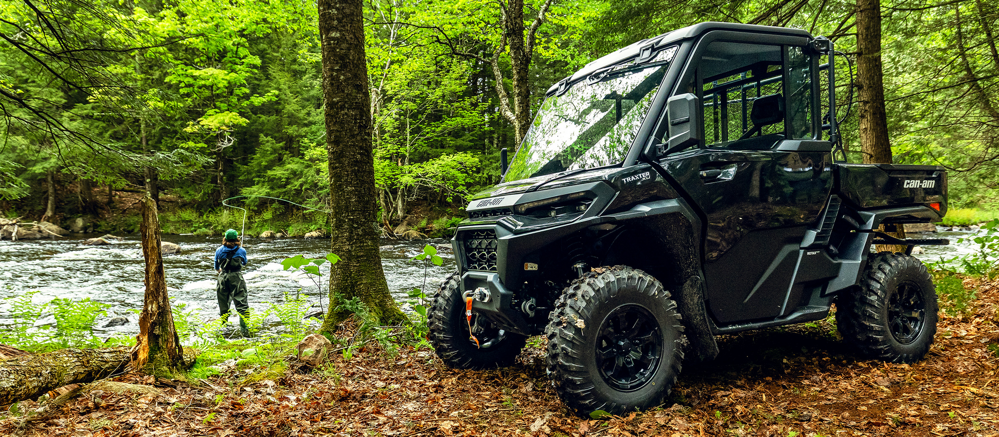 Bereit für jede Herausforderung. Can-Am Traxter im Einsatz im Wald